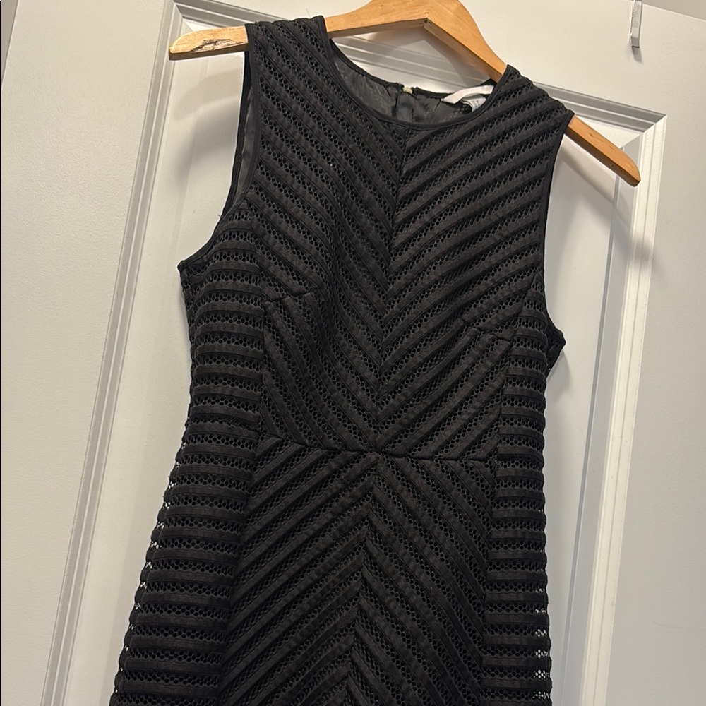 Elegant Black Sleeveless Dress